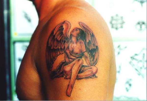 Фото и значение татуировки Ангел ( несут функцию защиты своего владельца ) X_4eaddae4